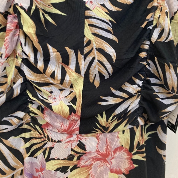 Volcom Black Mini Dres with Floral design Sweetheart Neckline Small - Picture 3 of 9